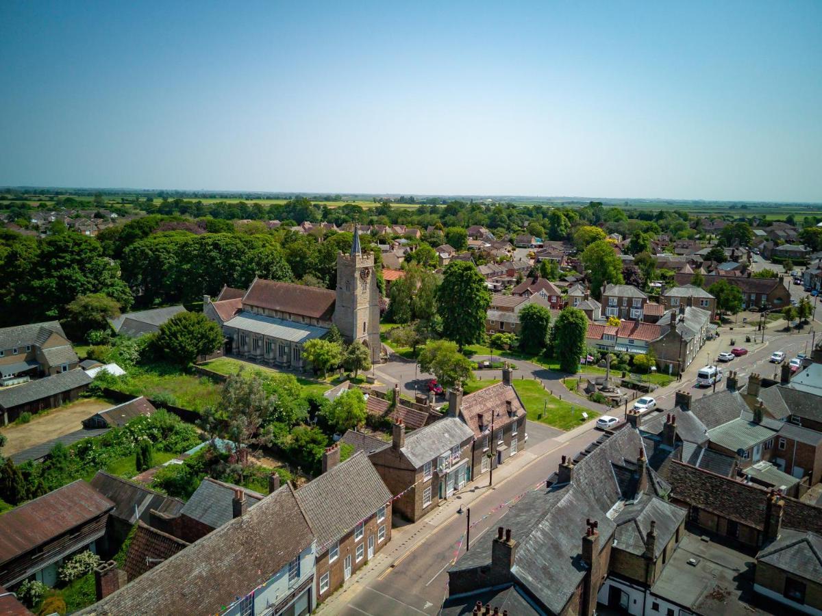 The Bramley House Hotel Chatteris エクステリア 写真